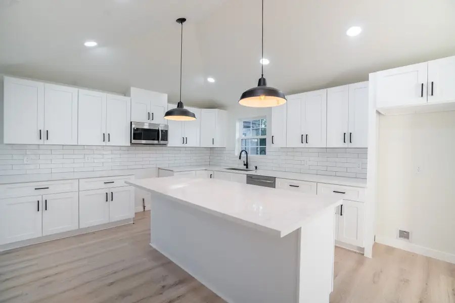 1310 E 34th Street, Houston, TX 77022 - Image #2