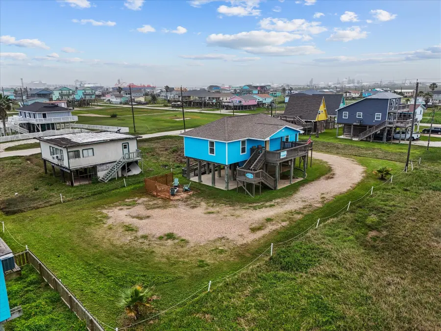 818 Surf Drive, Surfside Beach, TX 77541 - Image #2