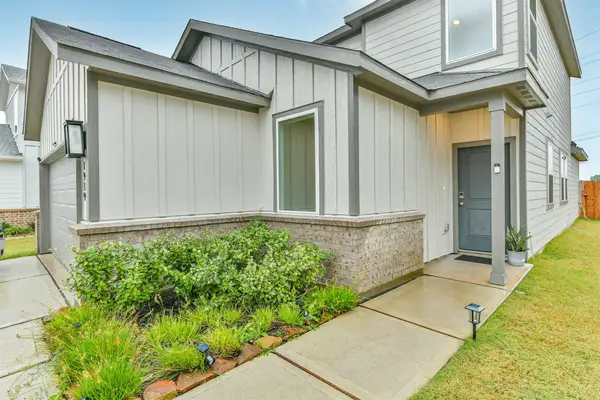 1919 Quiet Garden Lane, Missouri City, TX 77489