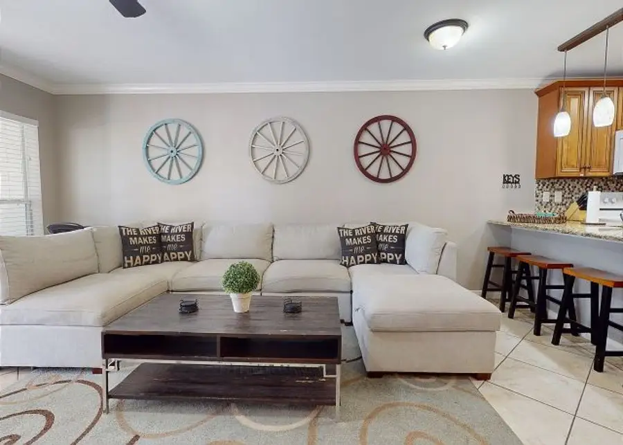 730 E Mather Street #L101, New Braunfels, TX 78130 - Image #2