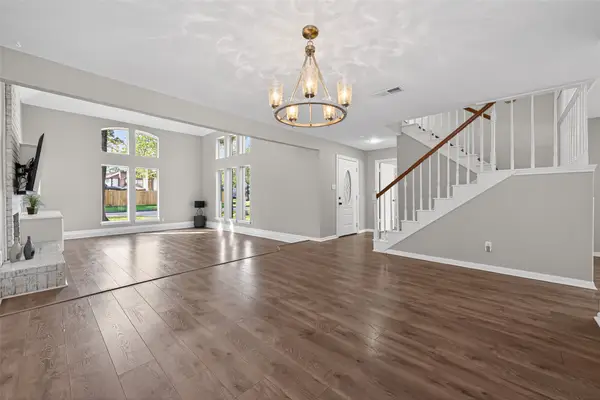 2706 Woodland Grove Drive Drive, Houston, TX 77339