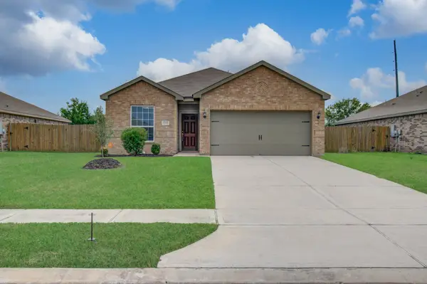 1222 Paradise Found Drive, Iowa Colony, TX 77583