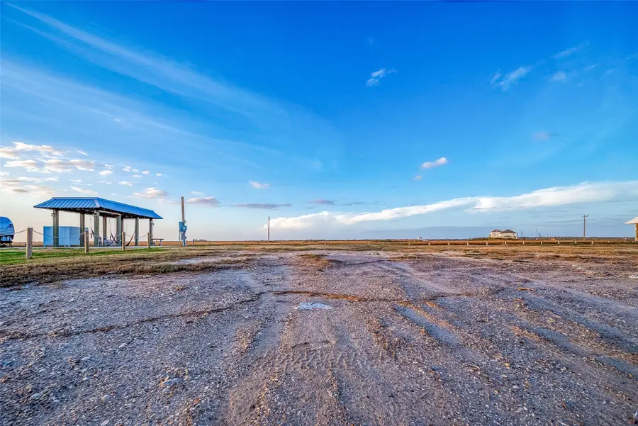 1111 Gator Point, Crystal Beach, TX 77650 - #2