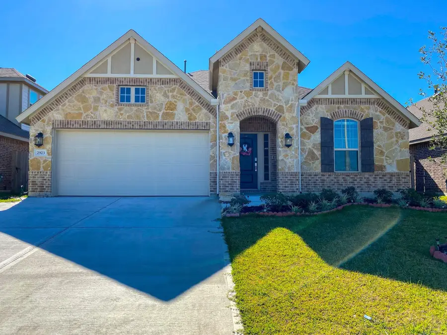 2923 Millstream Court, Dickinson, TX 77539 - #2