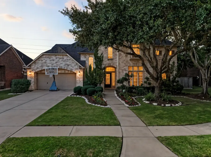 1623 Hill Spring Drive, Sugar Land, TX 77479 - Image #3