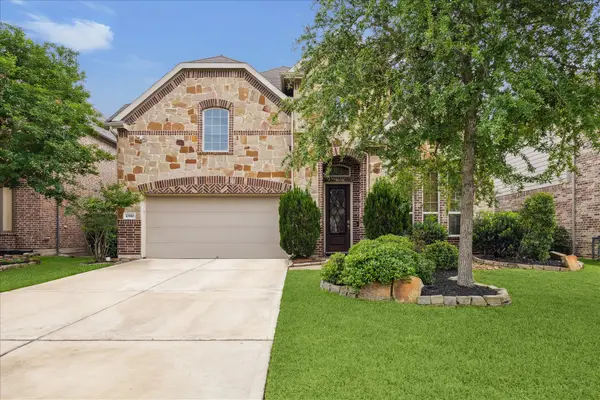 10910 Sarah Bluff Lane, Cypress, TX 77433