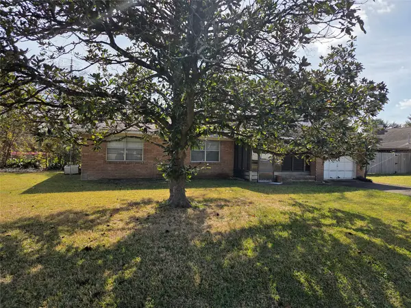 3414 Trelawney Drive, Pearland, TX 77581