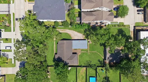 1500 Jacquelyn Drive, Houston, TX 77055