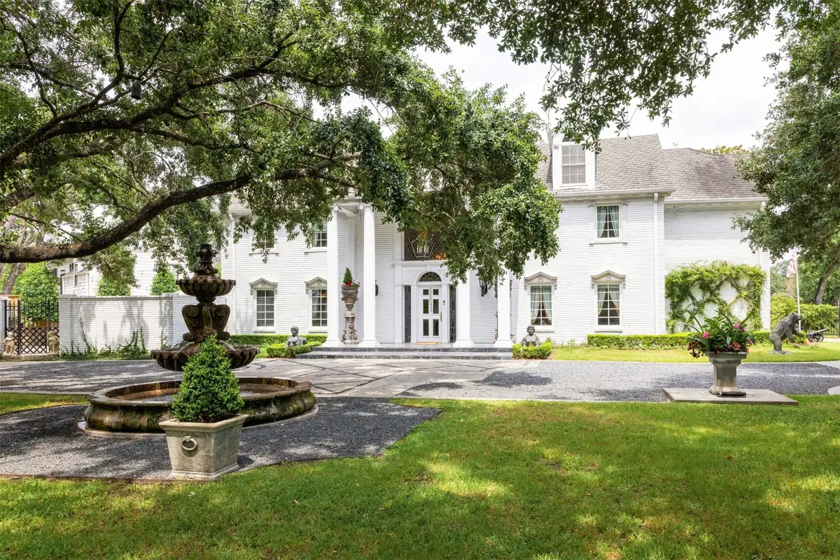 1561 Kirby Drive, Houston, TX 77019 - #1