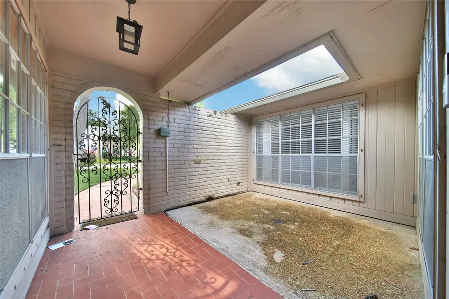 4902 Dunsmere Street, Houston, TX 77018 - #2