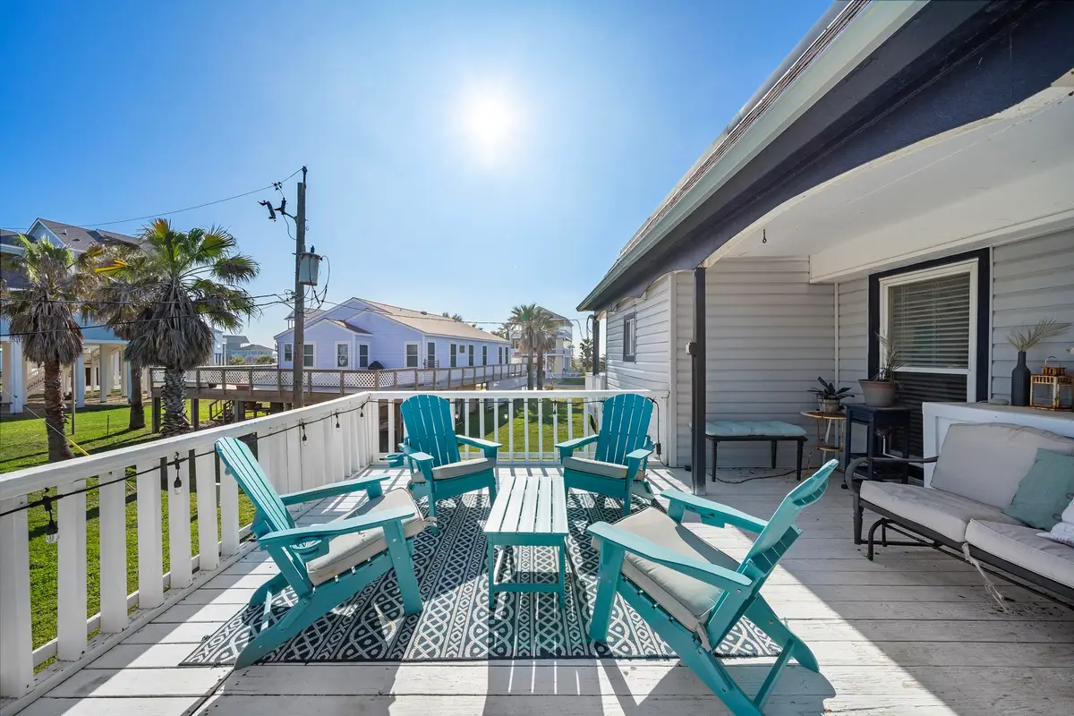 305 Ocean Boulevard, Freeport, TX 77541 - Image #1