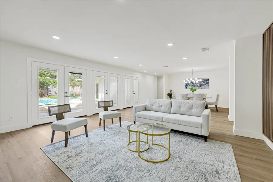 10710 Candlewood Drive, Houston, TX 77042 - Image #3