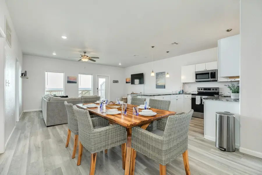 116 Howard Avenue #G, Surfside Beach, TX 77541 - #3