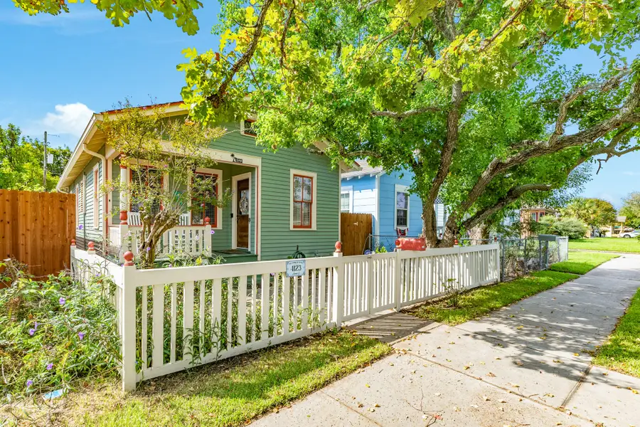 4123 Avenue Q, Galveston, TX 77550 - Image #2