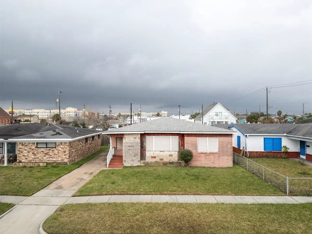 5108 Avenue L Street, Galveston, TX 77551 - Image #1