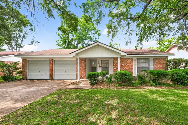 2220 Ripple Creek Drive, Rosenberg, TX 77471