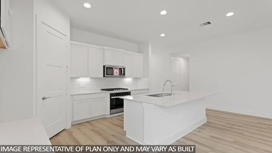 423 Summerset Landing Court, Conroe, TX 77304 - #2