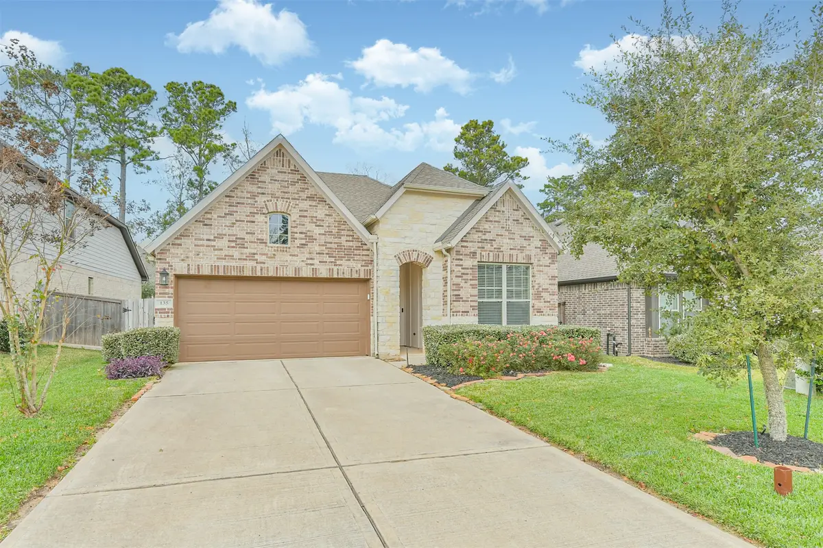 135 Winged Elm Ct, Willis, TX 77318 - Image #1