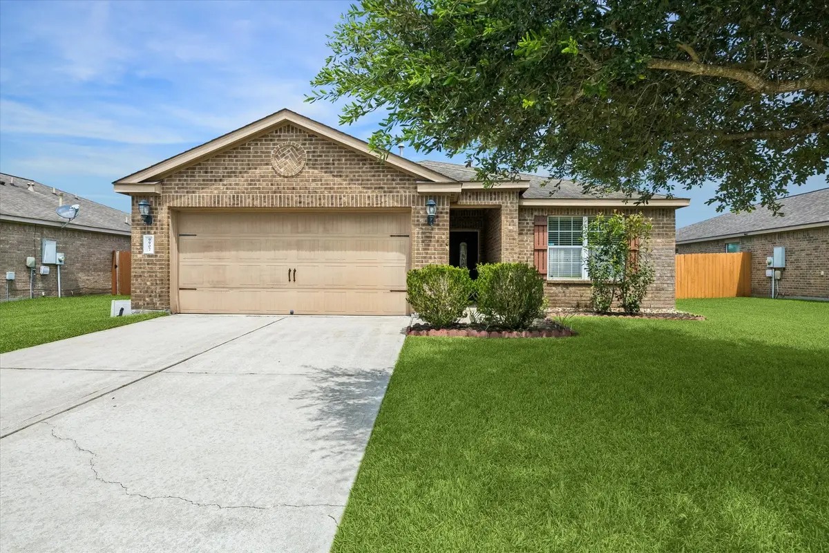 9907 Garnet Springs Drive, Rosharon, TX 77583 - #1