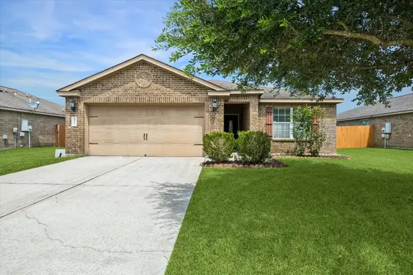 9907 Garnet Springs Drive, Rosharon, TX 77583