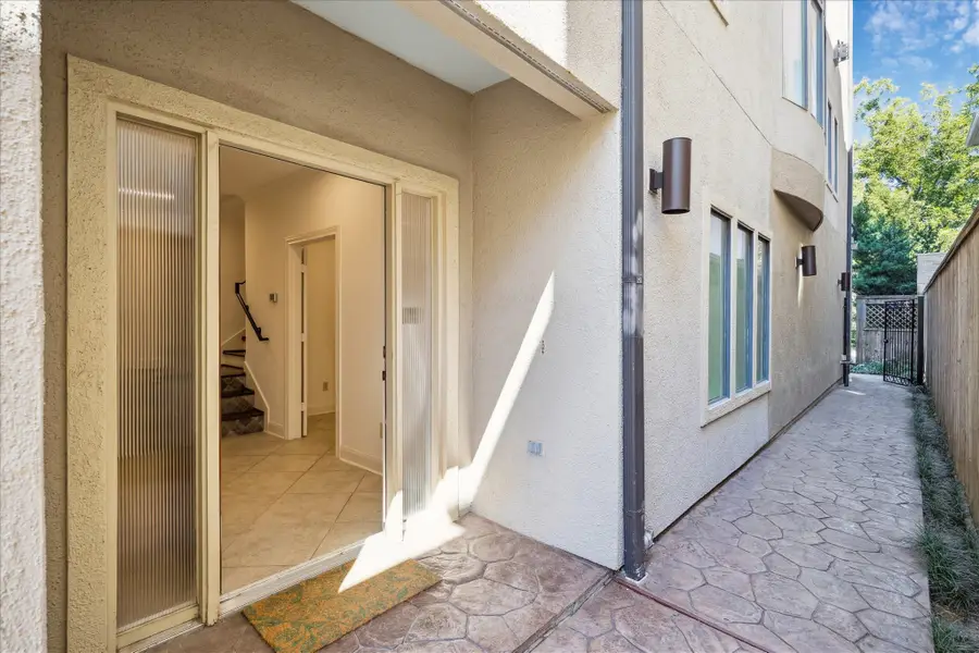 6635 Wanita Place #B, Houston, TX 77007 - Image #3