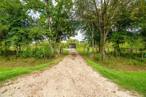 1246 County Road 676, Dayton, TX 77535