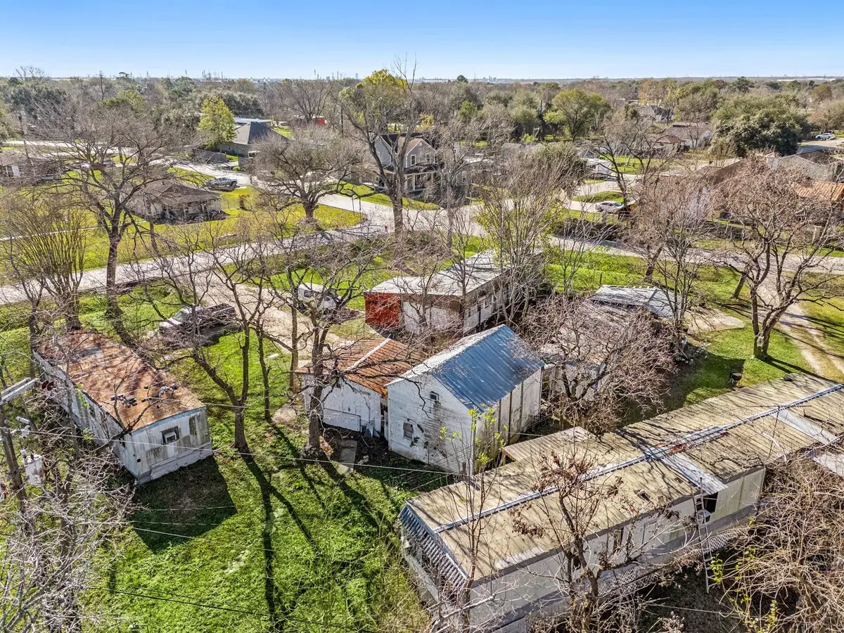 9405 and 9407 Montgomery Lane, La Porte, TX 77571 - #1