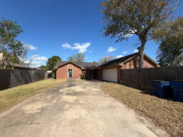606 Tall Timber Drive, West Columbia, TX 77486