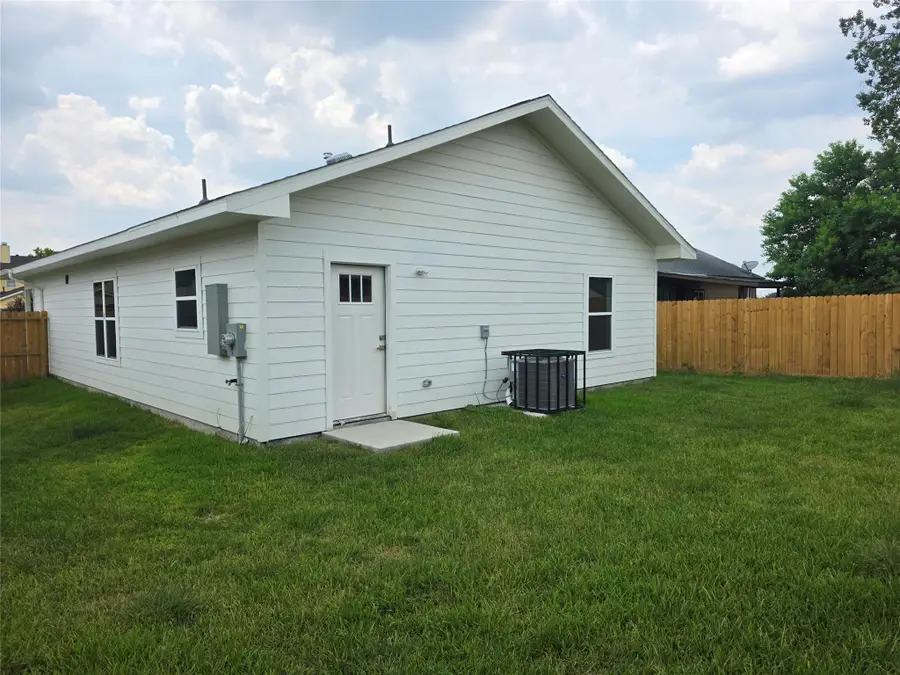 11811 Roandale Drive, Houston, TX 77048 - Image #3