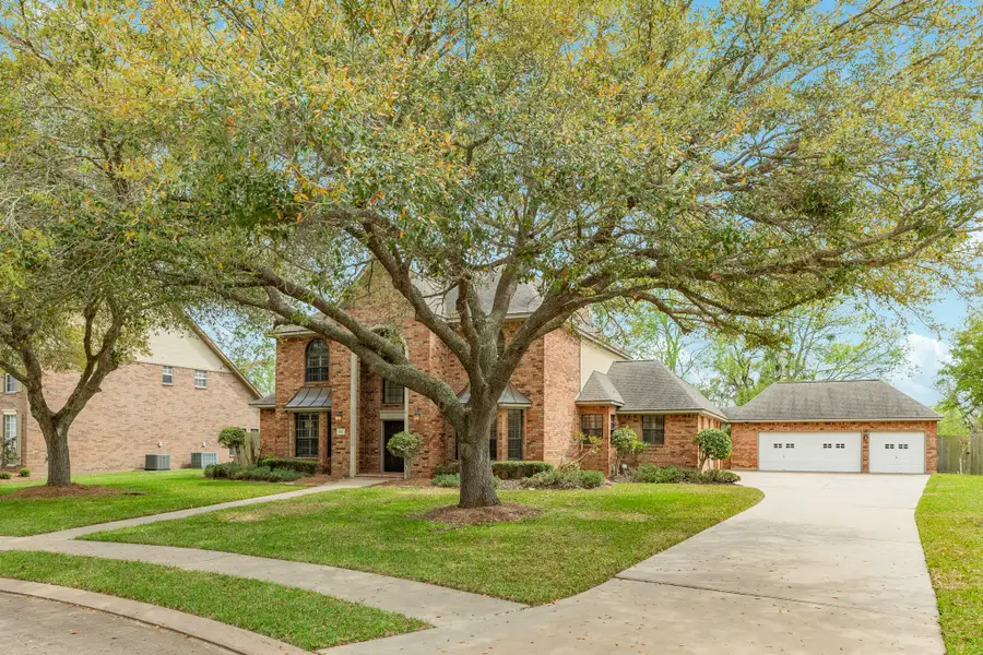 95 Rosewood Street, Lake Jackson, TX 77566 - #2