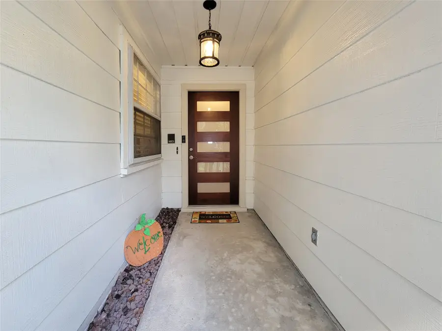 6302 1st Street, Bellaire, TX 77401 - Image #2