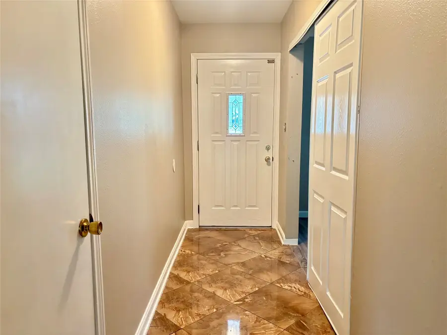 4906 Hollybrook Lane, Houston, TX 77039 - Image #3