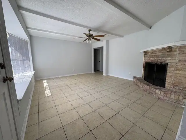 4315 Ravine Drive, Friendswood, TX 77546 - Image #2