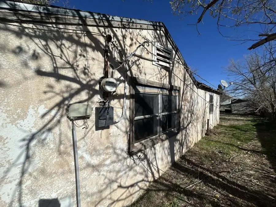 1309 S Canyon Avenue, Lamesa, TX 79331 - Image #3