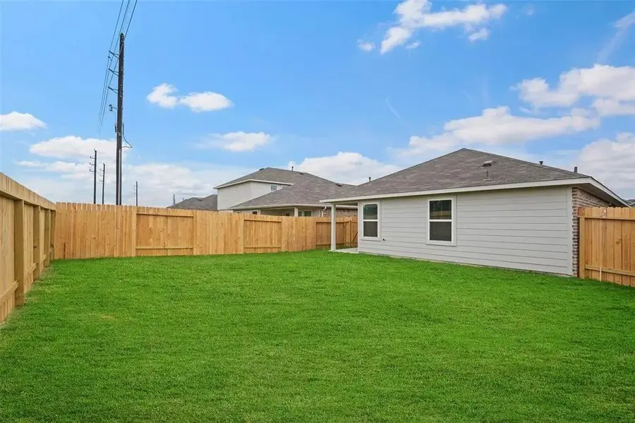 24346 Elmwood Falls Drive, Spring, TX 77373 - Image #3