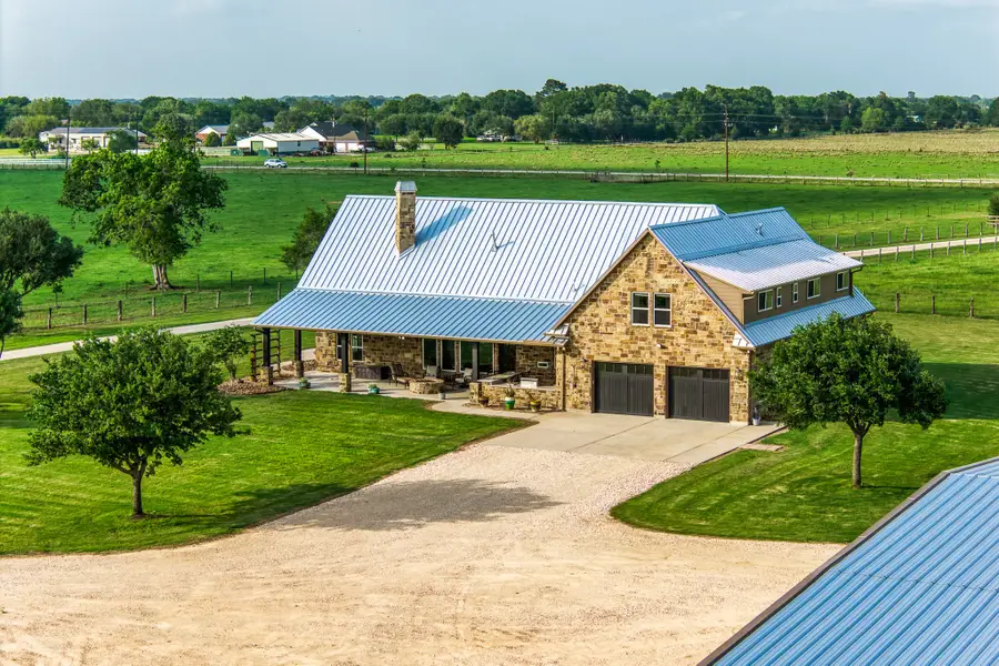 6868 Fm 360 Road, Needville, TX 77461 - #2