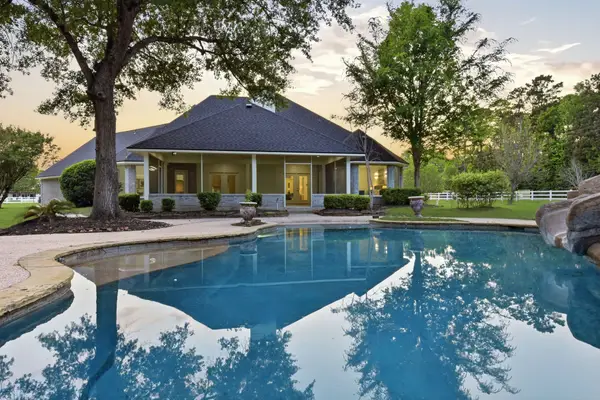 8001 Hills Parkway, Montgomery, TX 77316