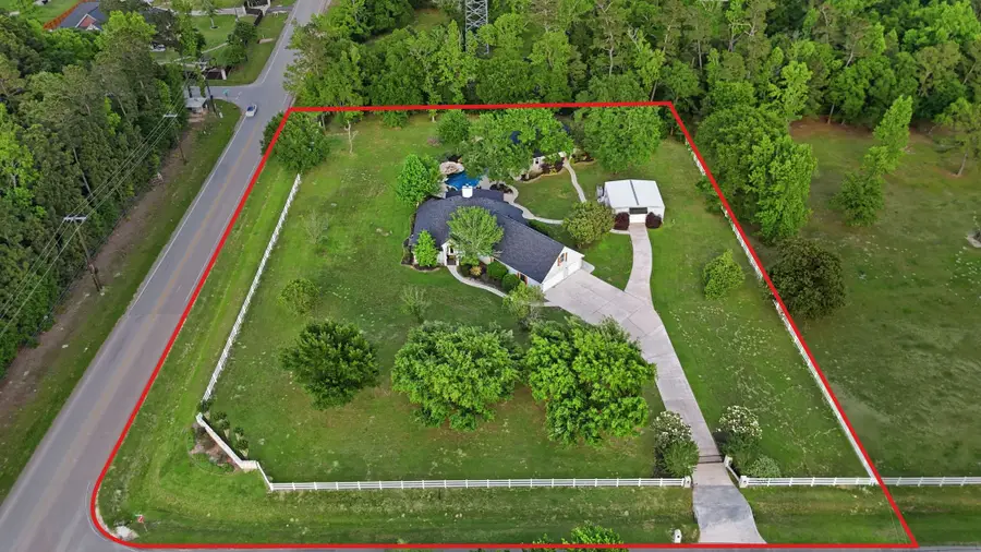 8001 Hills Parkway, Montgomery, TX 77316 - #2
