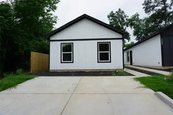 11553 Persimmon Street, Willis, TX 77318