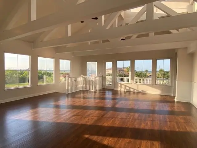 2727 E Bayshore Drive Drive, San Leon, TX 77539 - Image #3