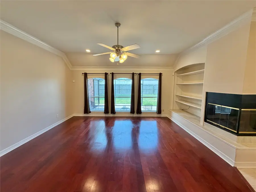 155 Indian Warrior Trail, Lake Jackson, TX 77566 - #3