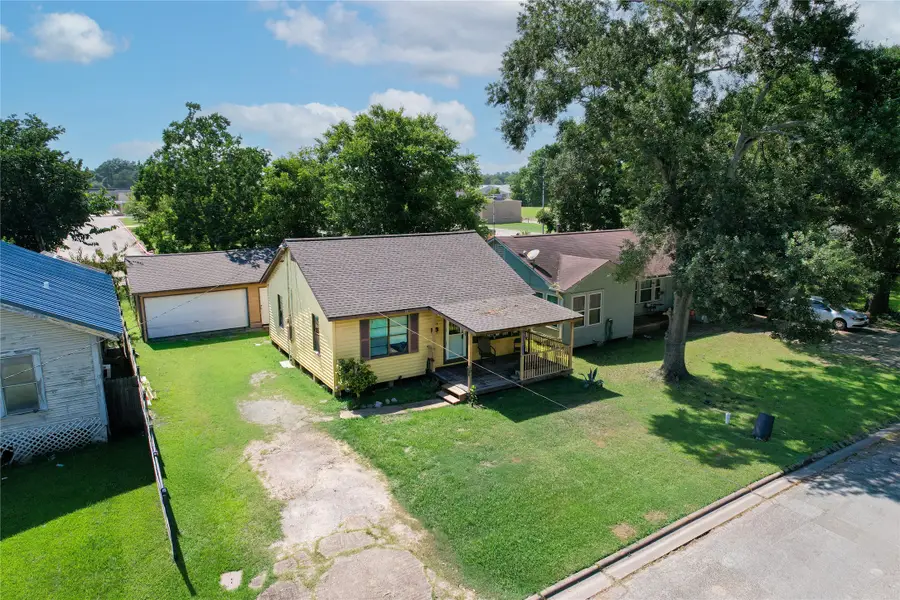 939 Milam Street, Liberty, TX 77575 - #3