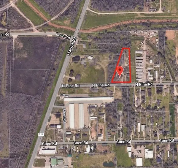 315 N Pine Street, Arcola, TX 77583