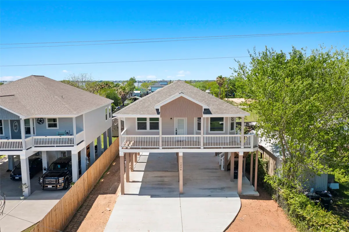 1226 9th St, San Leon, TX 77539 - #1