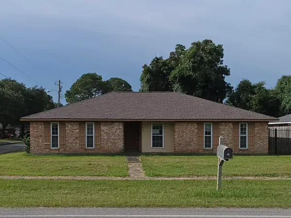2218 Hamman Road, Bay City, TX 77414