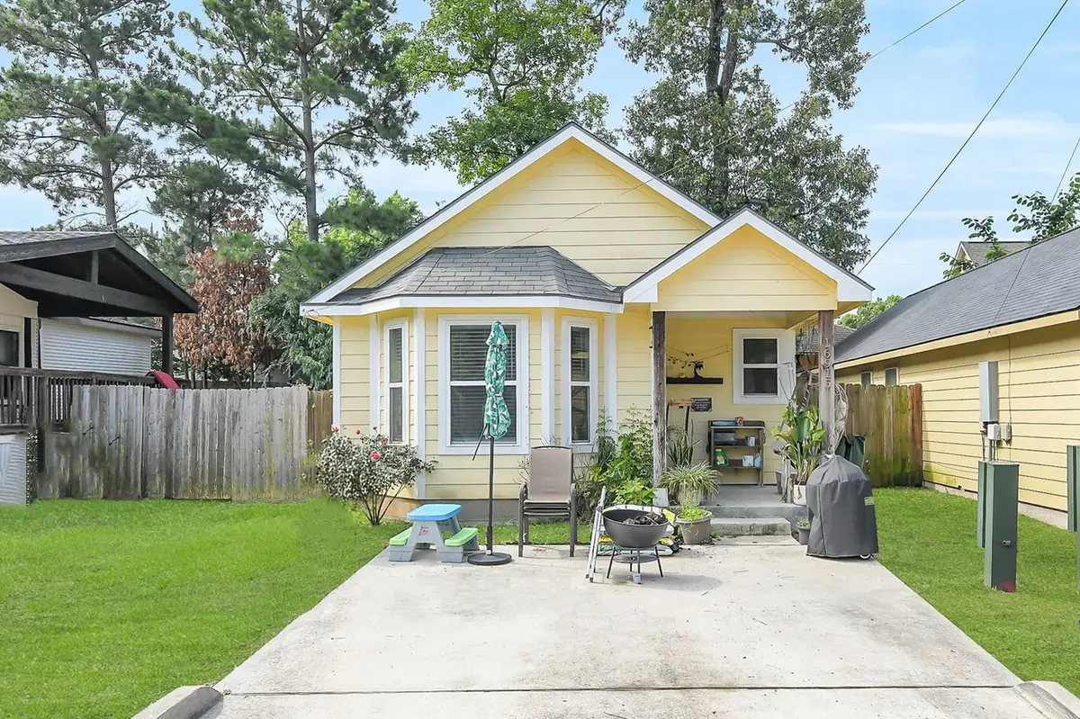 16915 W Ivanhoe, Montgomery, TX 77316 - #1
