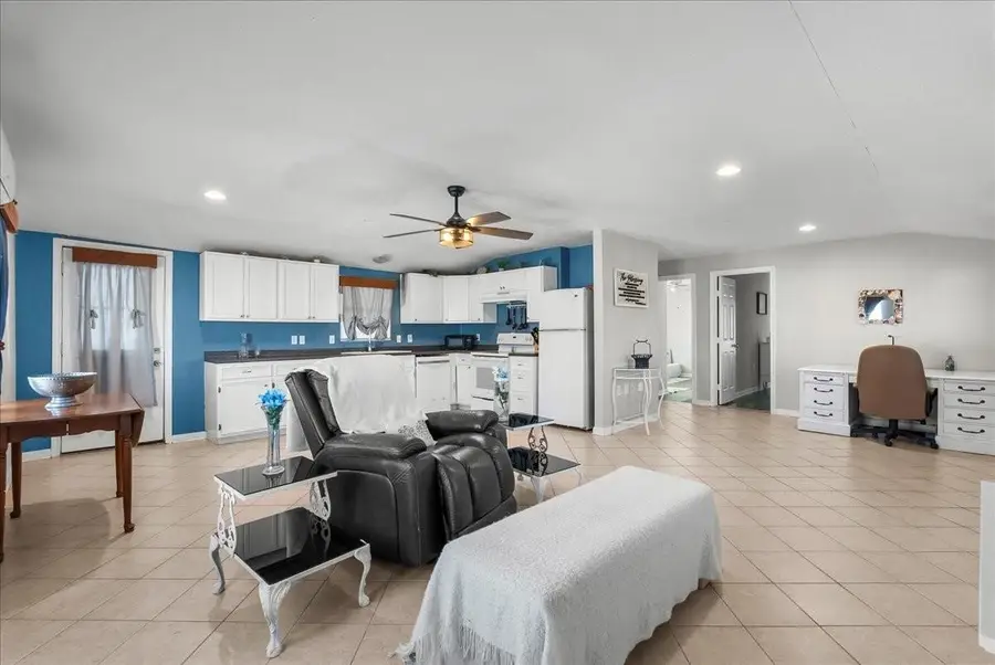 711 10th Street, Dickinson, TX 77539 - #3