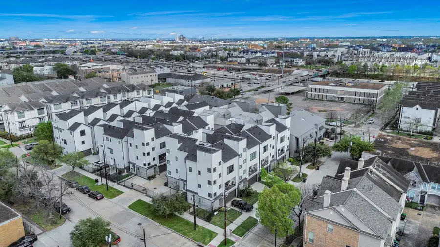 1705 Dennis Street, Houston, TX 77004 - #2