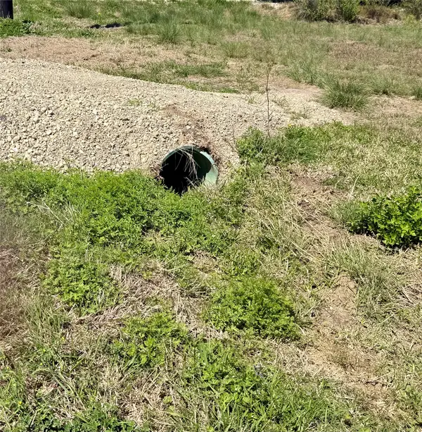 606 Bonita Street, Sargent, TX 77414