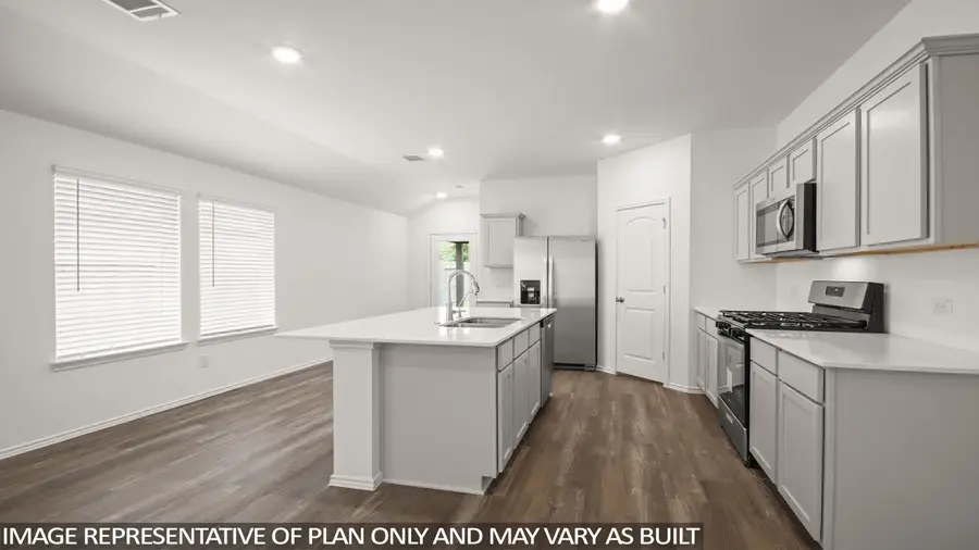 109 Rising Cedar Lane, Hockley, TX 77447 - Image #2